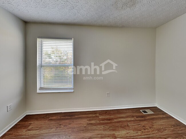 Building Photo - 857 Cedar Run Dr