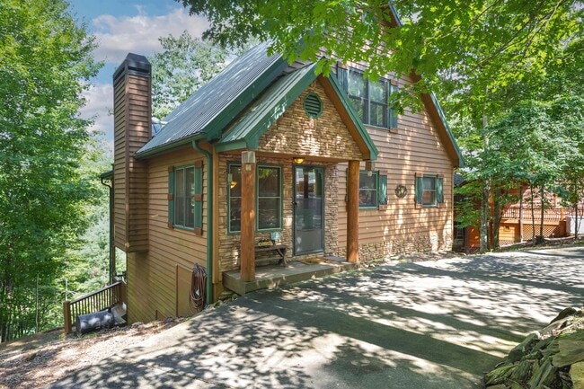 Primary Photo - 363 Palisade Dr