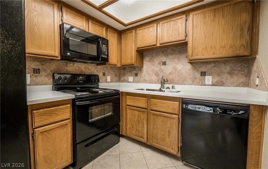 Building Photo - 1505 Cedar Rock Ln
