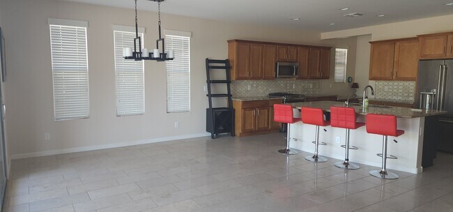 Building Photo - 3350 Big Sky Dr