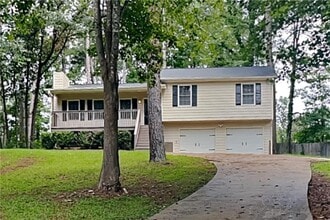 Building Photo - 65 Bridge Dr