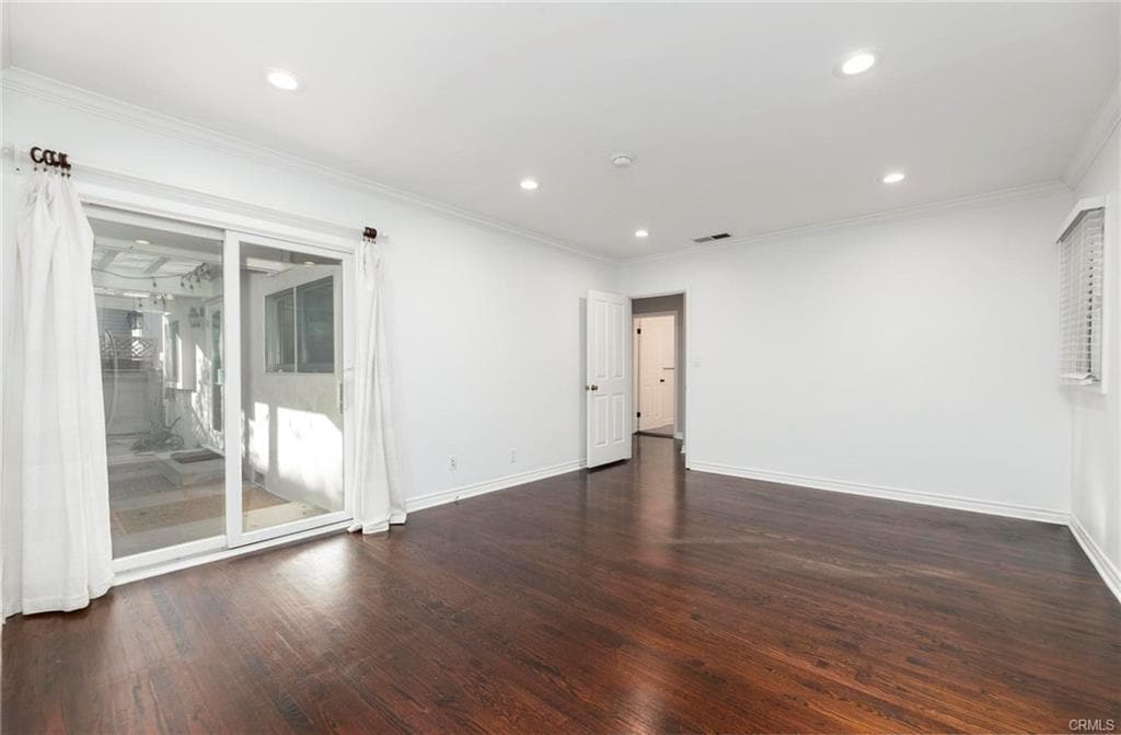 Building Photo - 1340 1st St