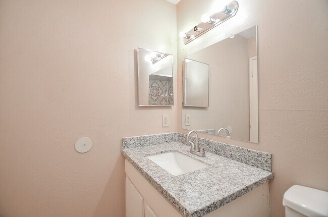 Building Photo - 4811 Raven Ridge Dr