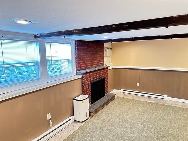 Building Photo - 33 Curry Cir