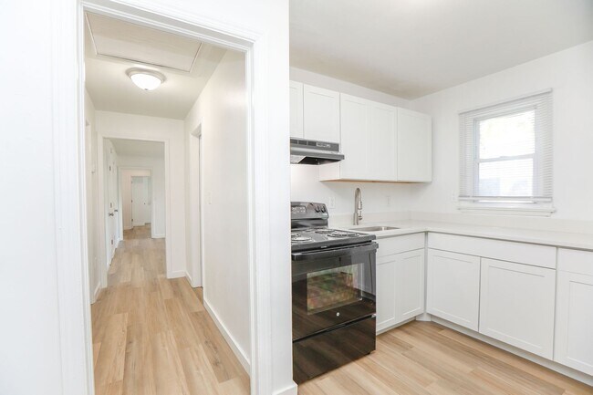 Building Photo - 9544 20th Bay St