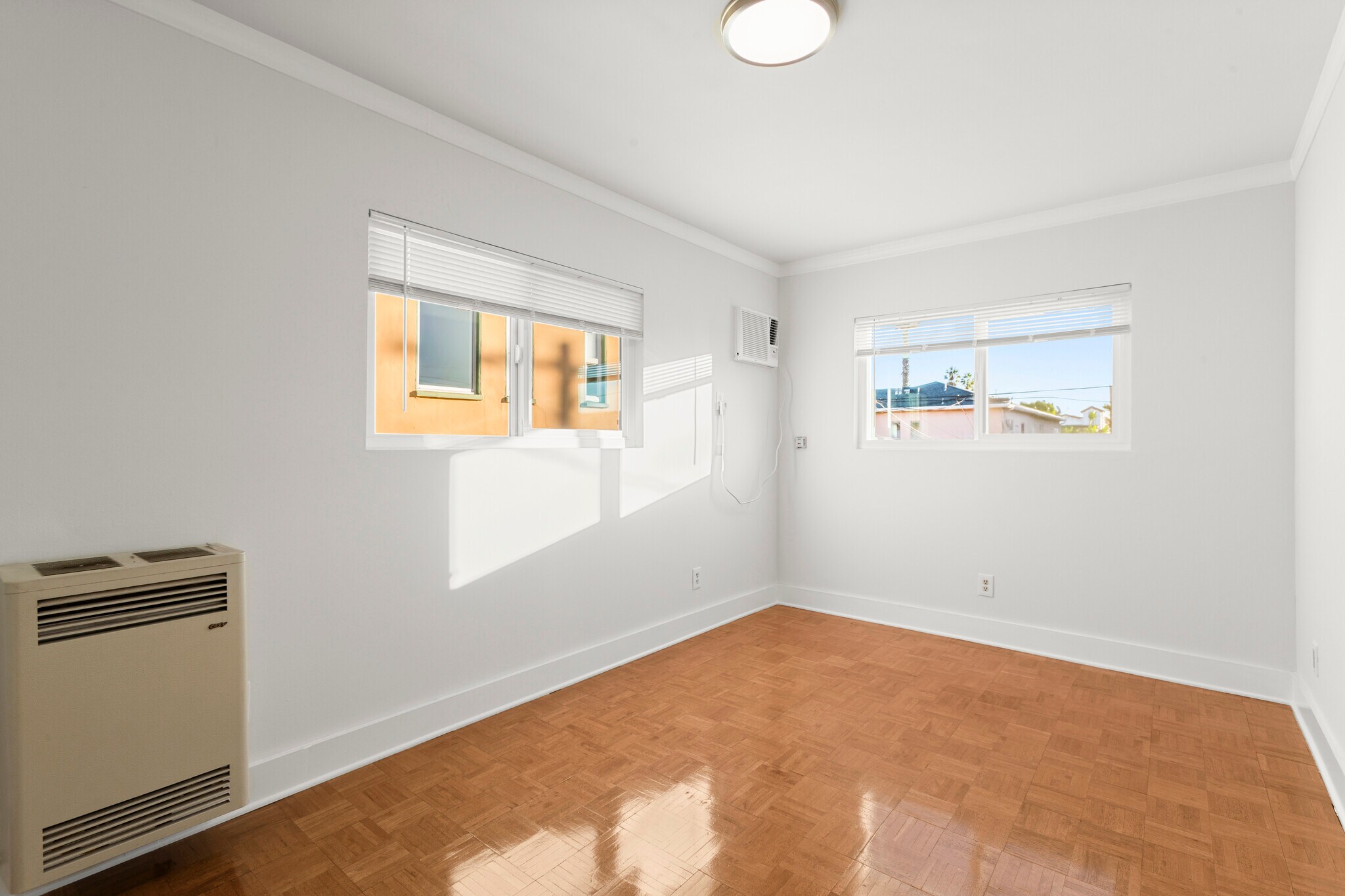 Building Photo - 518 N Genesee Ave