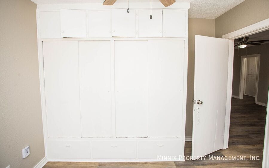 Building Photo - 2404 27th St