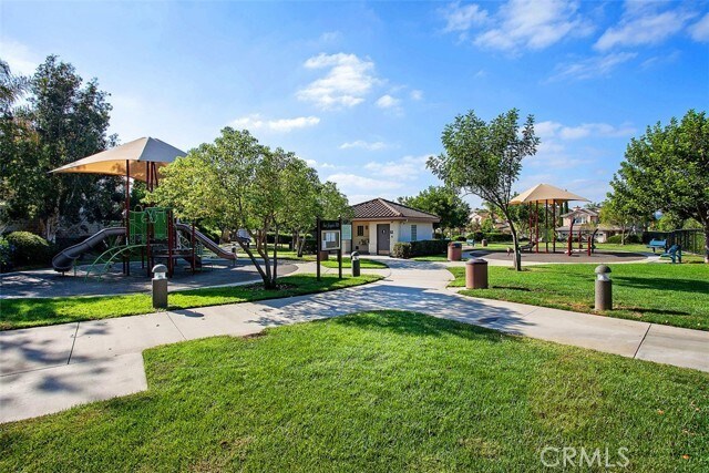 Building Photo - 27731 Daisyfield Dr