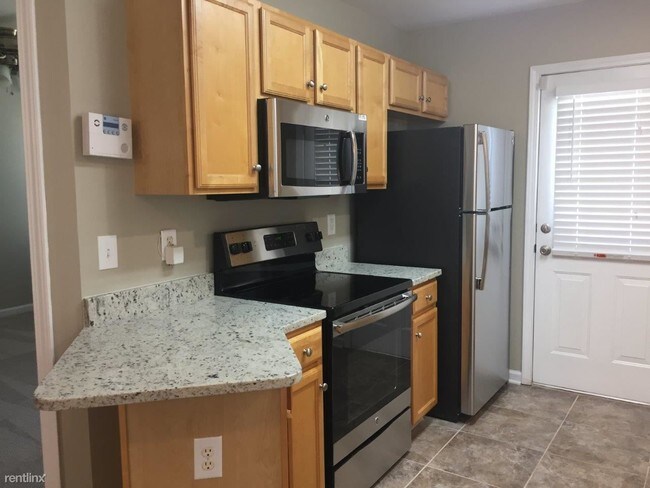 Building Photo - 1650 Sandersted Village Cir