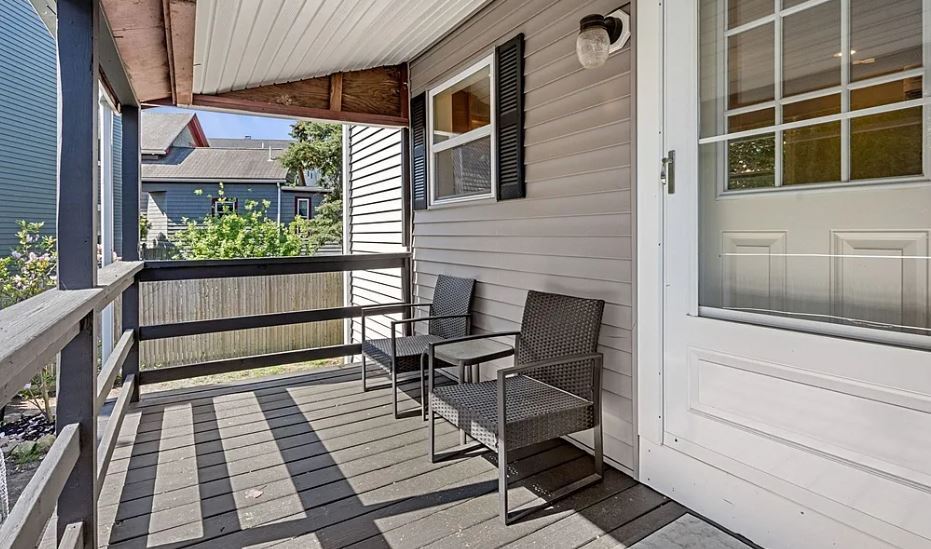 Building Photo - 20 Planters St