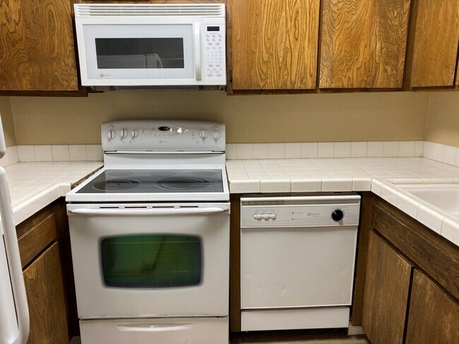 Building Photo - 4545 Collwood Blvd
