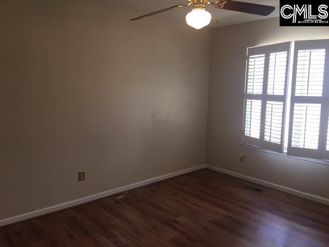 Building Photo - 10 Highland Creek Ct