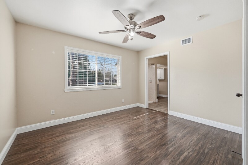 Building Photo - 6339 Salem Way