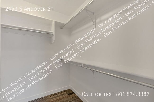 Building Photo - 2453 Andover St