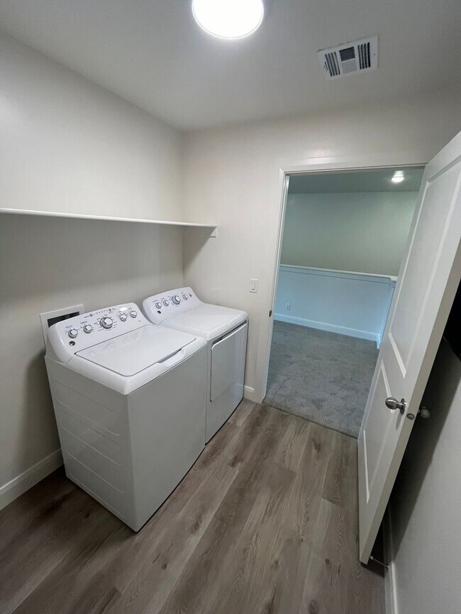 Building Photo - Azalea Beauty!