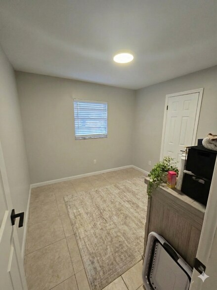 Building Photo - 103 Alhambra Ave