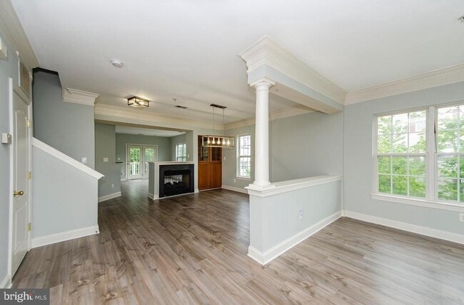 Building Photo - 8069 Gatehouse Rd