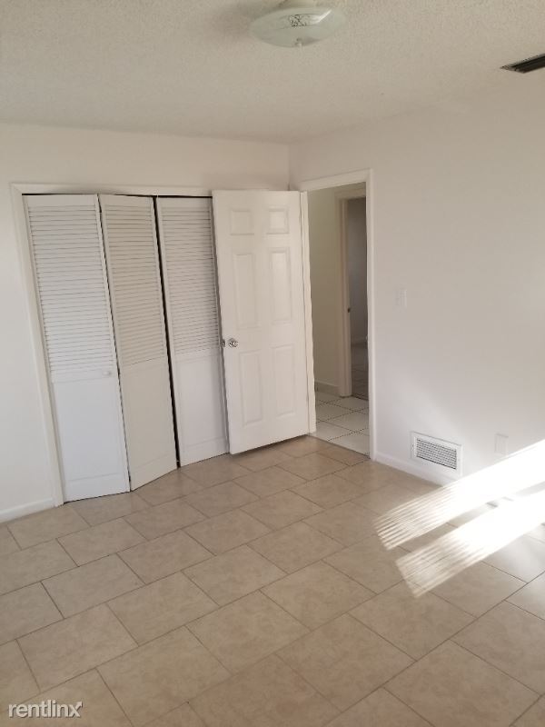 Building Photo - 3 br, 2 bath House - 7424 Portside Ct