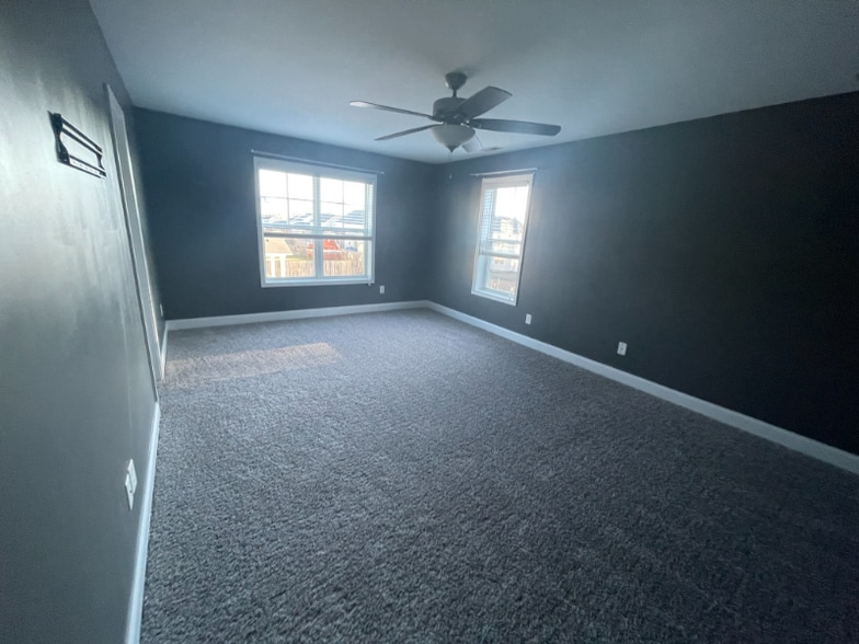 Building Photo - 439 Wedgefield Dr