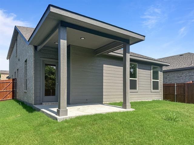 Building Photo - 1908 Iris Rd