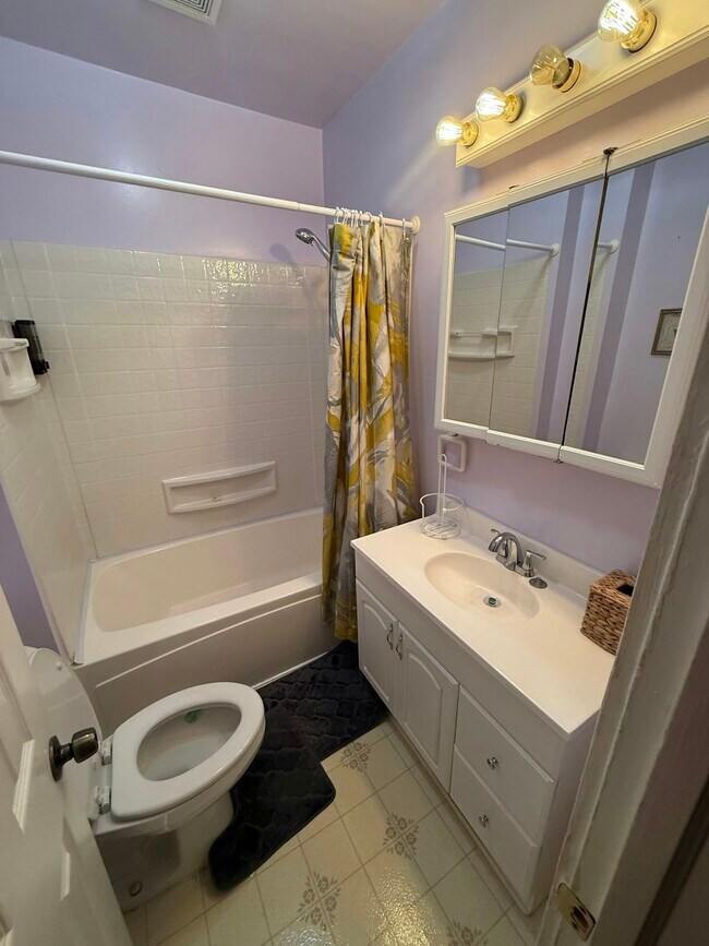 Building Photo - 1815 N 23rd St