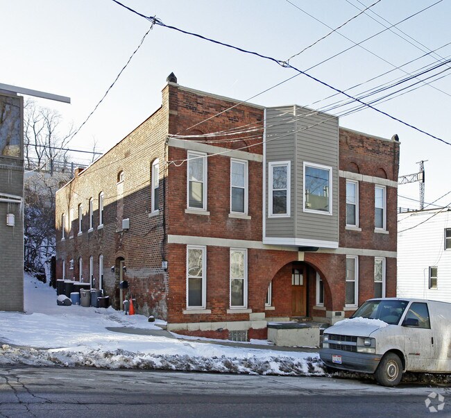 Primary Photo - 1936 Columbus Rd