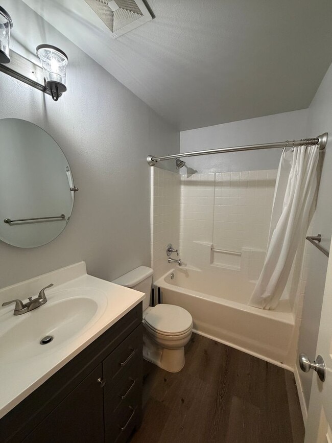 Building Photo - 1277 Hudson St