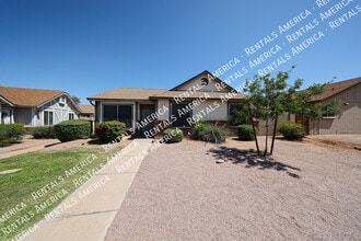 Building Photo - 1055 N Recker Rd