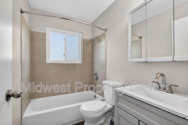 Building Photo - 1165 Derhake Rd