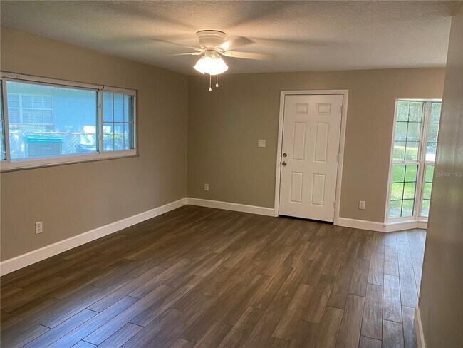 Building Photo - 3052 Unkaterri Ln