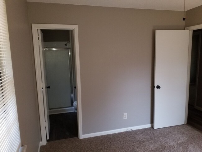 Building Photo - FREE 50" TV with Move-In by year end - BIG...