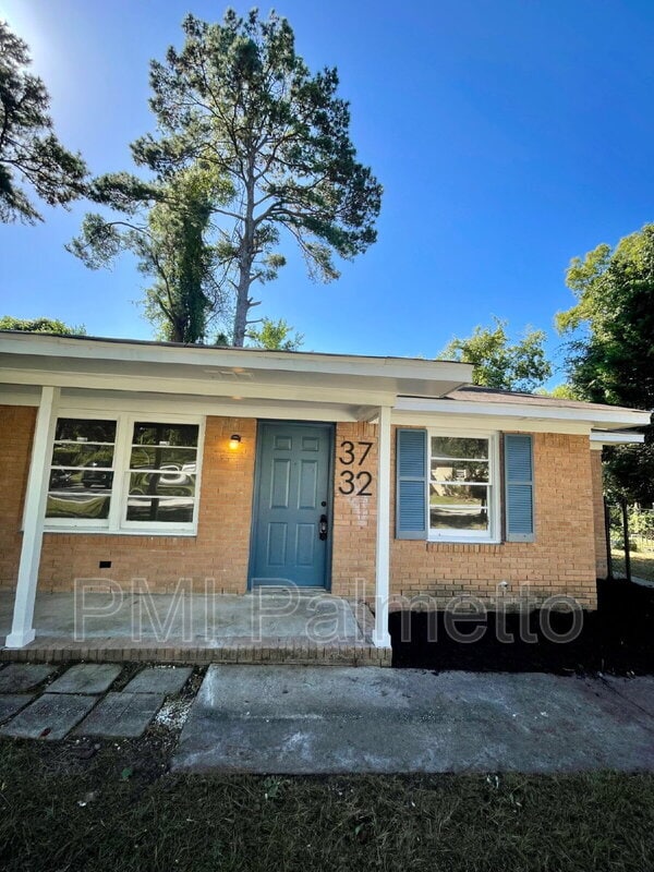Primary Photo - 3732 Hickory St