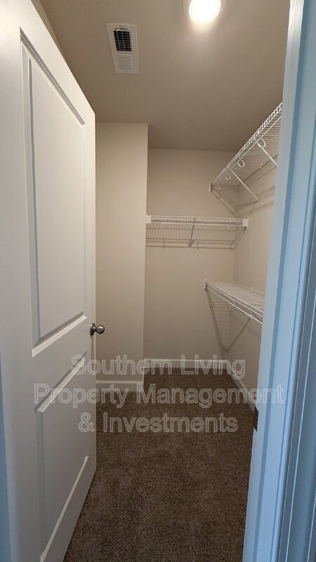 Building Photo - 1423 Old Rivers Rd