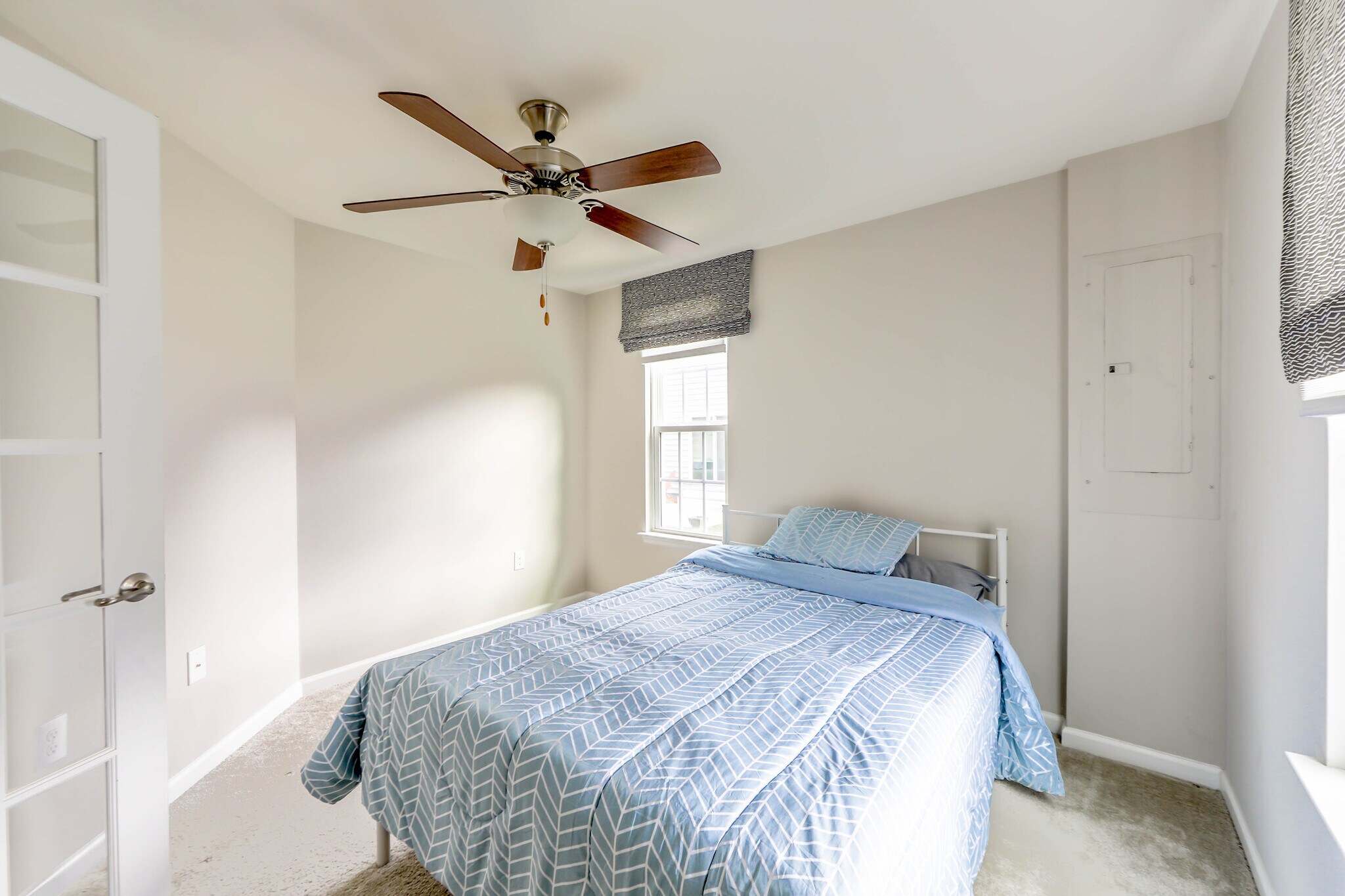 Ground floor bedroom/office - 1171 Sunset Avenue Ext