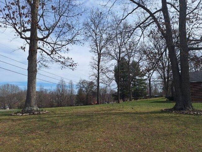 Building Photo - 1084 Nease Dr