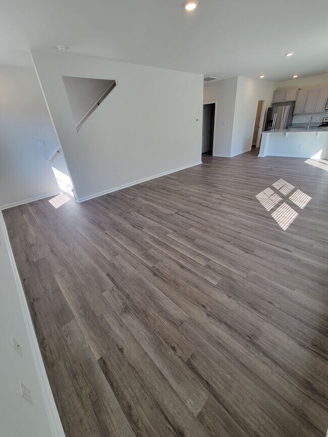 Building Photo - Fenced In, 4Bedroom In Sneads Ferry!