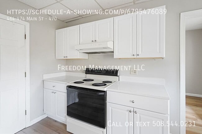 Building Photo - 464-474 Main St-470