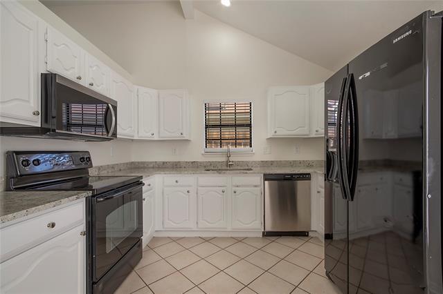 Building Photo - 6817 Anderson Dr