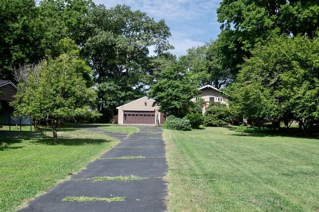 Building Photo - 12182 Heron Dr