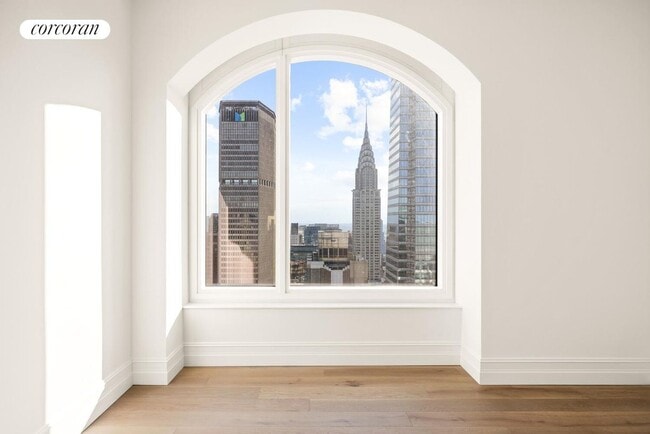 Building Photo - 520 Fifth Avenue 51B