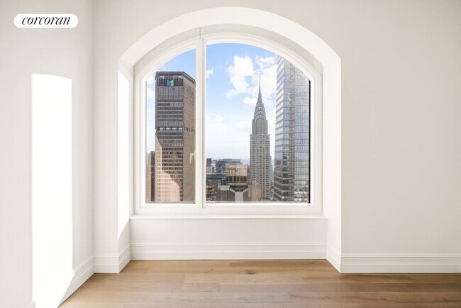 Building Photo - 520 Fifth Avenue 58B