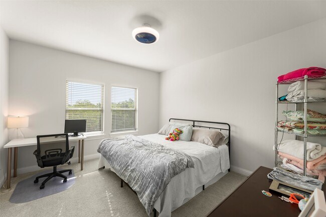 Building Photo - 1939 Shallow Canyon Ln