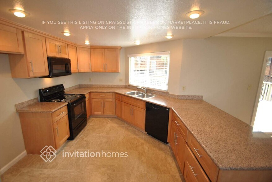 Building Photo - 24 Bryce Ave