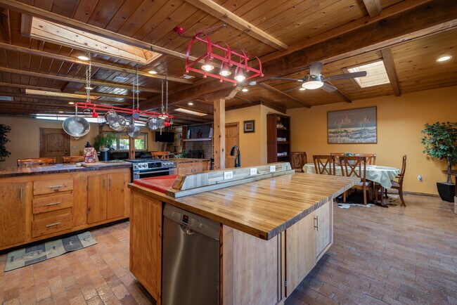 Building Photo - 10128 2nd St NW