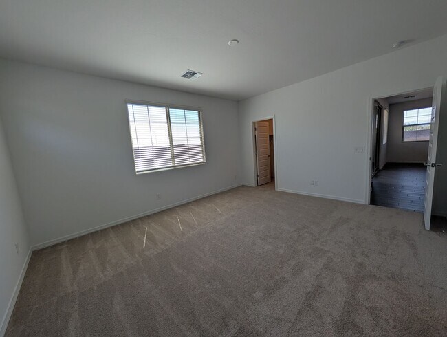 Building Photo - 4 Bedroom 3 Bathroom Parkside Los Cielos Home