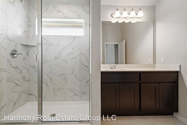 Building Photo - 187 Living Reef Dr