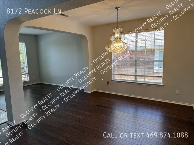 Building Photo - 8172 Peacock Ln