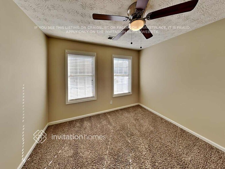 Building Photo - 6544 Huntington Ct