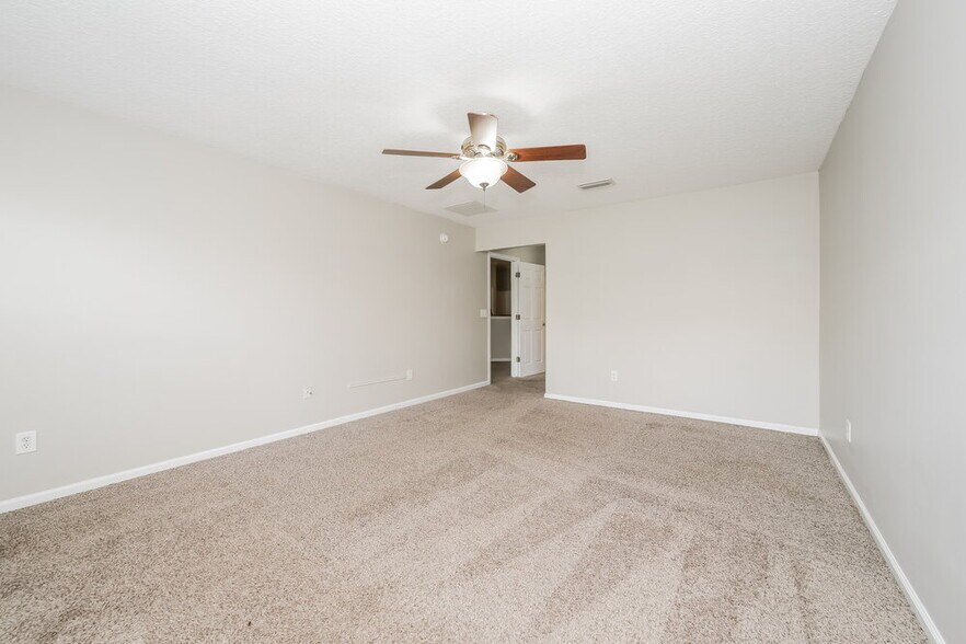 Building Photo - 14276 Sea Eagle Dr