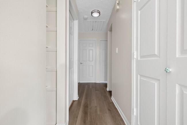 Building Photo - 5175 Threshing Ct